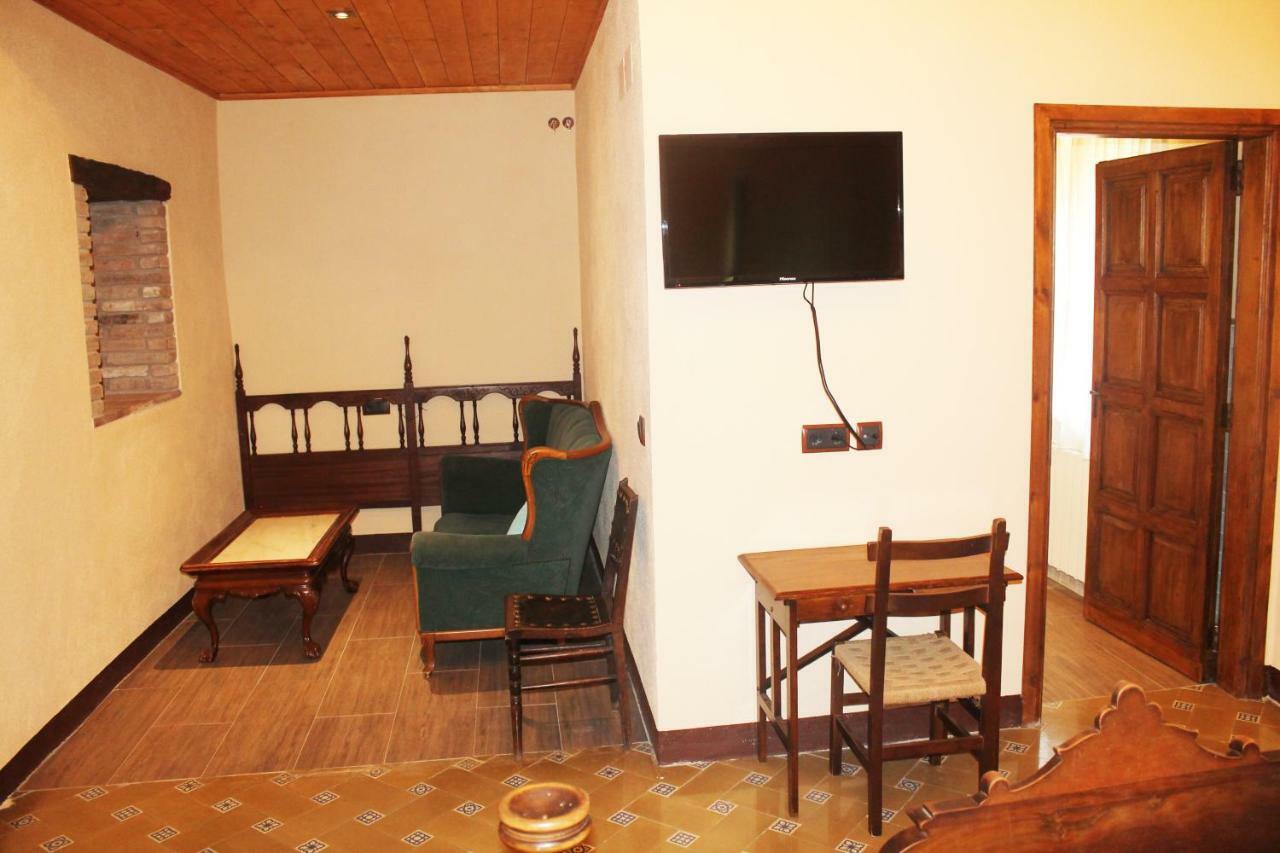 Hostal Rural Mas Blanc San Martín de Centellas Εξωτερικό φωτογραφία